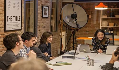 ShowRunners BCN - Escola de guió i creació Audiovisual