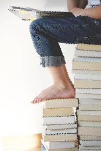 NOVEL·LES JUVENILS PER GÈNERE