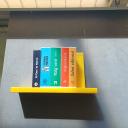 Aparador de la Biblioteca Joan Margarit de Sant Just Desvern