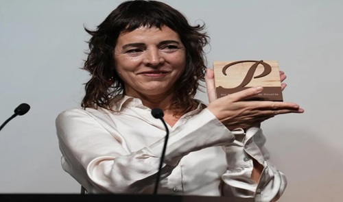Una trobada amb: Núria Cadenes, autora de “Qui salva una vida”